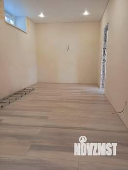 Дом 175м&sup2;, 3-этажный, участок 4 сот.  