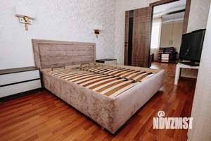 Дом 325м&sup2;, 3-этажный, участок 10 сот.  