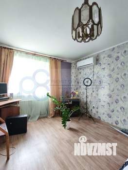 Коттедж 250м², 3-этажный, участок 6 сот.  