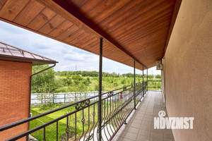 Коттедж 391м&sup2;, 2-этажный, участок 7 сот.  