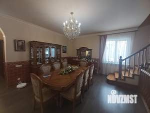 Коттедж 492м², 4-этажный, участок 10 сот.  