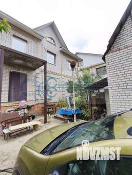 Дом 200м&sup2;, 3-этажный, участок 6 сот.  