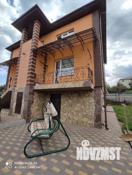 Дом 265м², 3-этажный, участок 3 сот.  