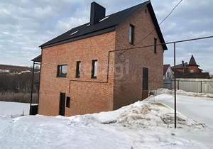 Дом 205м&sup2;, 3-этажный, участок 12 сот.  