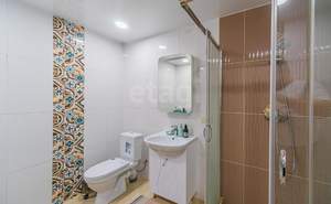 Дом 700м&sup2;, 3-этажный, участок 24 сот.  