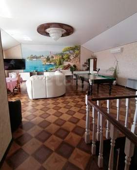 Дом 185м&sup2;, 2-этажный, участок 7 сот.  