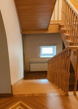 Дом 321м², 3-этажный, участок 13 сот.  