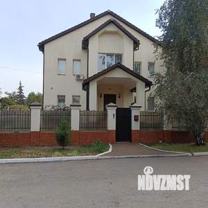 Коттедж 460м², 3-этажный, участок 15 сот.  