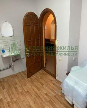 Дом 280м², 2-этажный, участок 1 сот.  