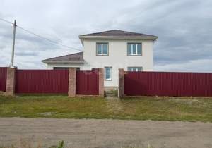 Дом 140м², 2-этажный, участок 10 сот.  