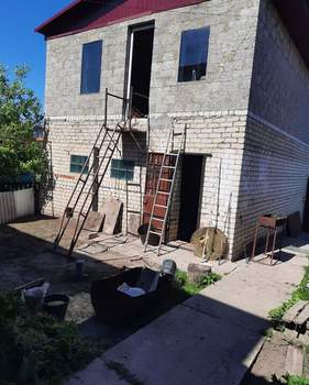 Дом 100м², 2-этажный, участок 9 сот.  
