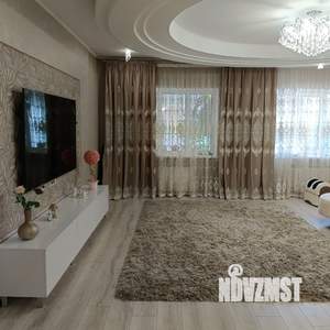 Коттедж 460м², 3-этажный, участок 15 сот.  