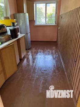 Дом 77м², 2-этажный, участок 6 сот.  