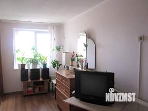 Дом 61м&sup2;, 2-этажный, участок 7 сот.  