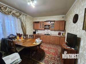 Коттедж 180м², 2-этажный, участок 20 сот.  