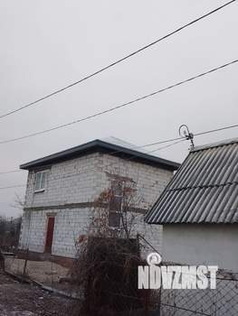 Дом 100м², 2-этажный, участок 6 сот.  