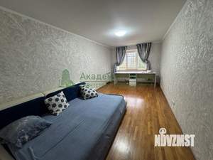 Дом 244м², 2-этажный, участок 8 сот.  