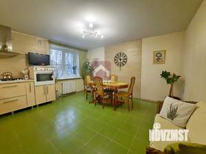 Коттедж 200м², 2-этажный, участок 9 сот.  