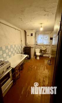 Дом 80м&sup2;, 2-этажный, участок 5 сот.  