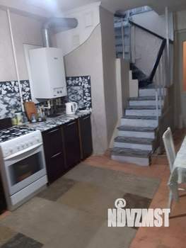 Дом 64м&sup2;, 2-этажный, участок 1 сот.  