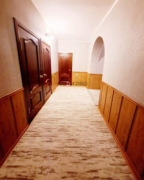 Дом 431м&sup2;, 2-этажный, участок 10 сот.  