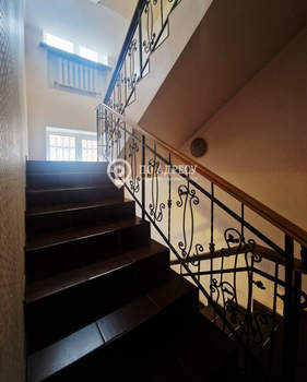 Дом 295м&sup2;, 4-этажный, участок 2 сот.  