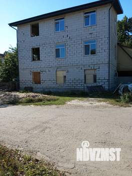 Дом 52м², 2-этажный, участок 10 сот.  