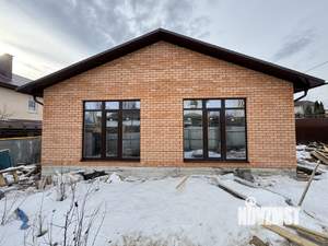 Дом 100м&sup2;, 1-этажный, участок 4 сот.  