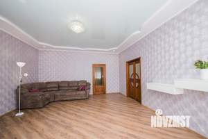 Дача 390м², 3-этажный, участок 11 сот.  