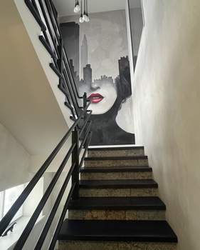 Дом 352м&sup2;, 3-этажный, участок 18 сот.  