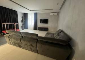 Дом 352м&sup2;, 3-этажный, участок 18 сот.  