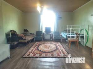 Дом 50м², 2-этажный, участок 6 сот.  