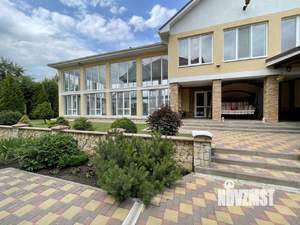 Коттедж 460м², 3-этажный, участок 10 сот.  