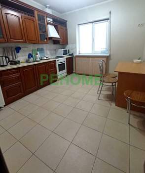 Дом 213м&sup2;, 3-этажный, участок 4 сот.  