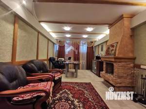 Коттедж 300м², 3-этажный, участок 7 сот.  