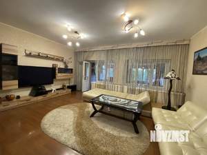 Коттедж 391м², 2-этажный, участок 15 сот.  