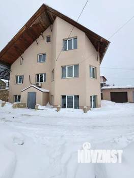 Коттедж 385м&sup2;, 3-этажный, участок 20 сот.  