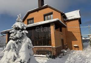 Дом 272м&sup2;, 2-этажный, участок 10 сот.  