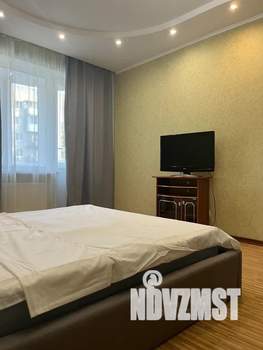 1-к квартира, посуточно, 39м2, 3/20 этаж