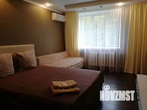 1-к квартира, посуточно, 40м2, 3/10 этаж