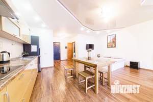 1-к квартира, посуточно, 52м2, 1/1 этаж