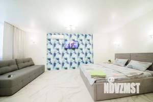 Студия квартира, посуточно, 38м2, 1/24 этаж