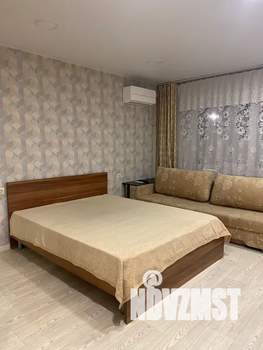 1-к квартира, посуточно, 40м2, 2/10 этаж