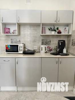 Студия квартира, посуточно, 30м2, 9/25 этаж