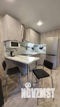 Студия квартира, посуточно, 27м2, 5/10 этаж