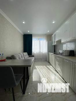 1-к квартира, посуточно, 45м2, 4/25 этаж