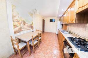 2-к квартира, посуточно, 60м2, 1/1 этаж