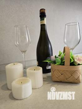 Студия квартира, посуточно, 38м2, 23/25 этаж