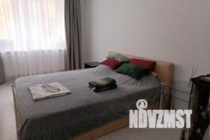 1-к квартира, посуточно, 40м2, 1/18 этаж