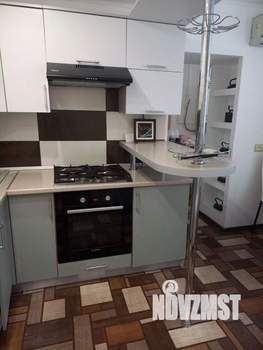 1-к квартира, посуточно, 40м2, 1/2 этаж